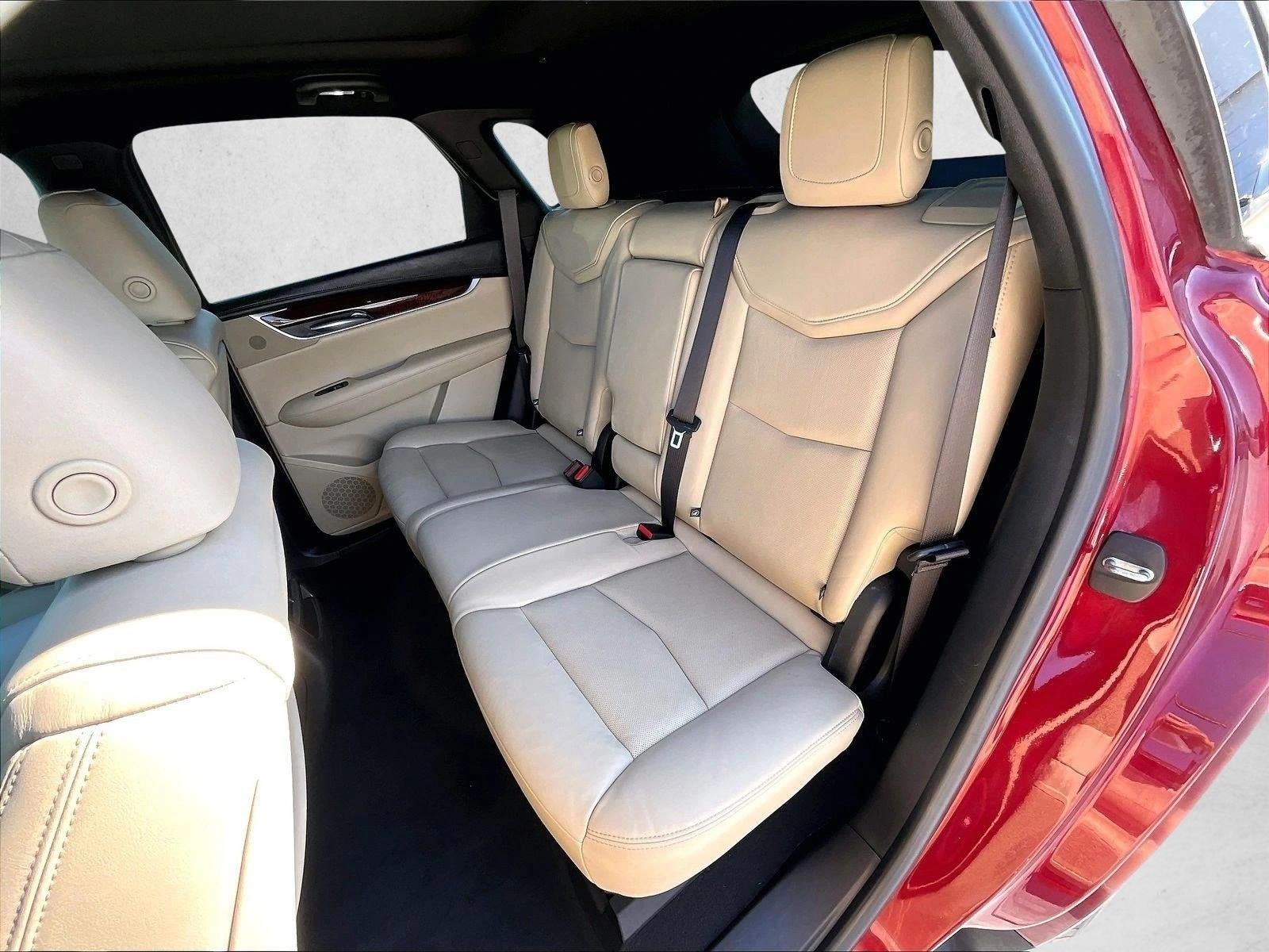 2018 Cadillac XT5 Luxury FWD