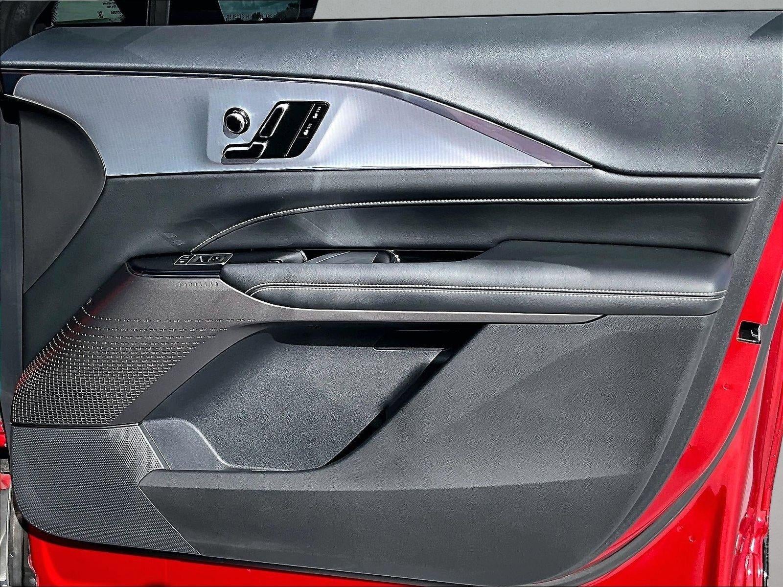 2024 Cadillac LYRIQ Tech