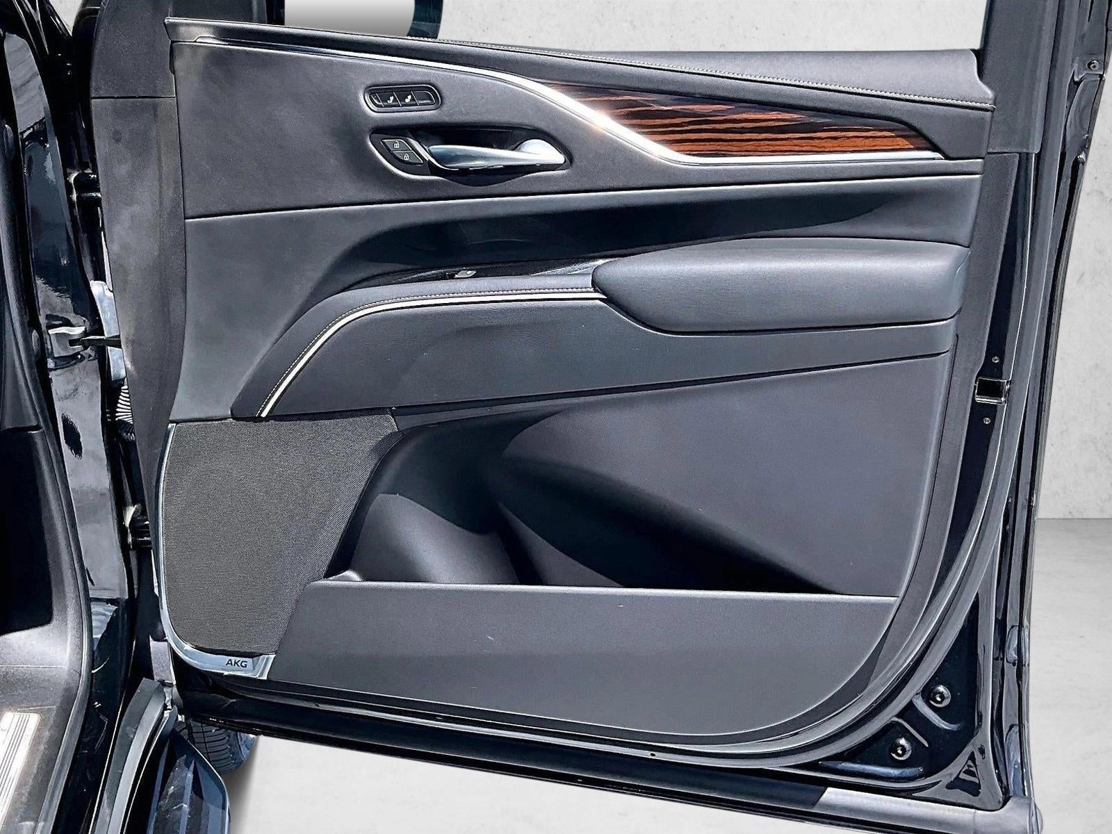 2023 Cadillac Escalade Luxury