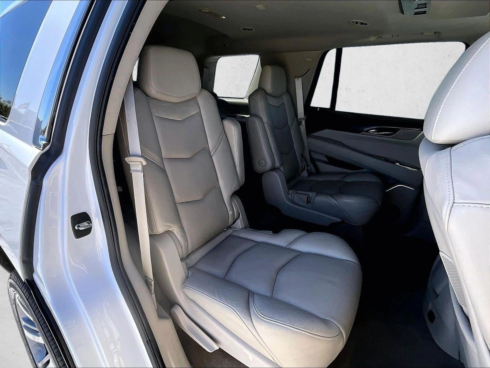 2017 Cadillac Escalade Luxury