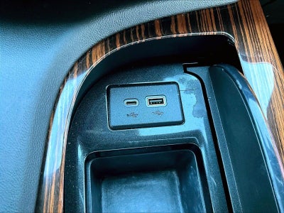 2022 Cadillac Escalade Luxury