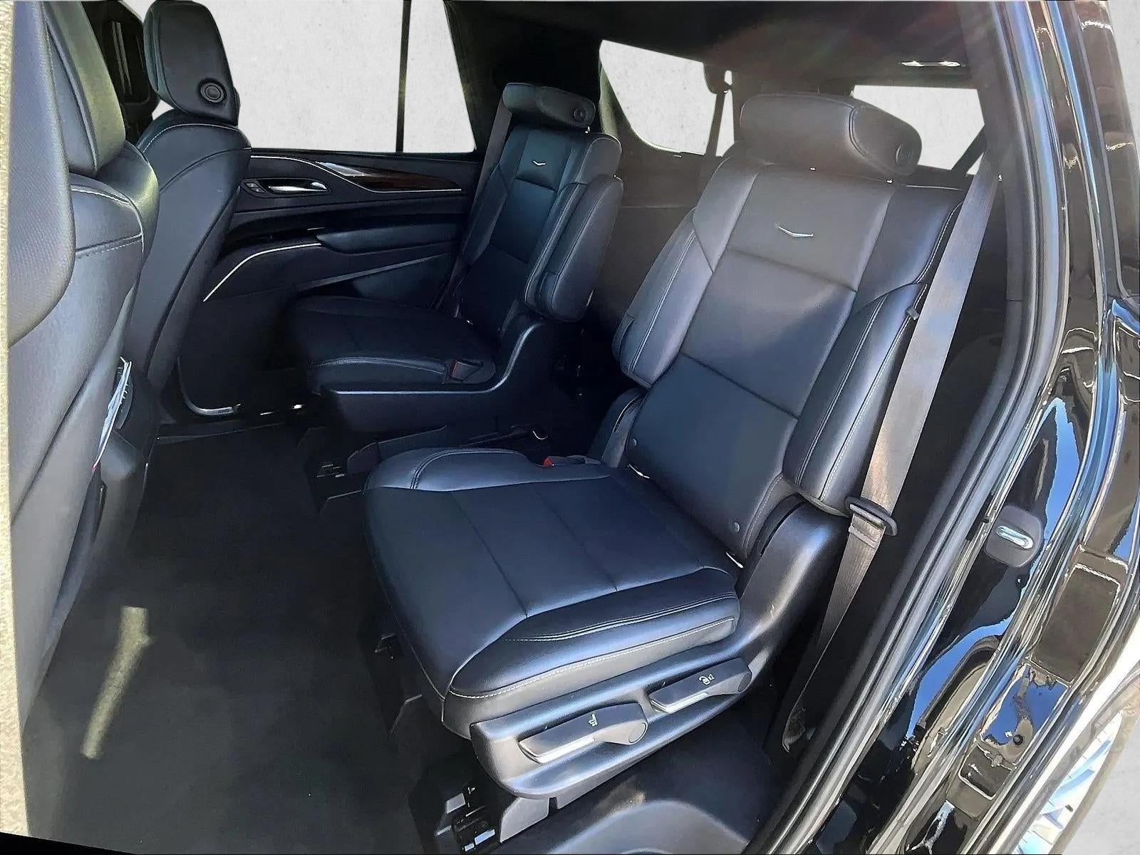 2022 Cadillac Escalade Luxury