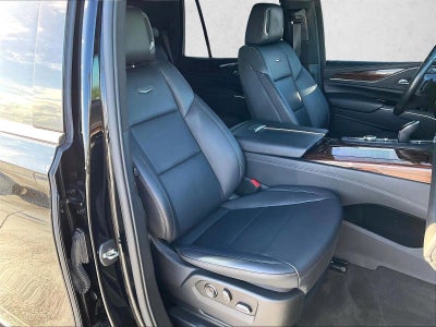 2022 Cadillac Escalade Luxury