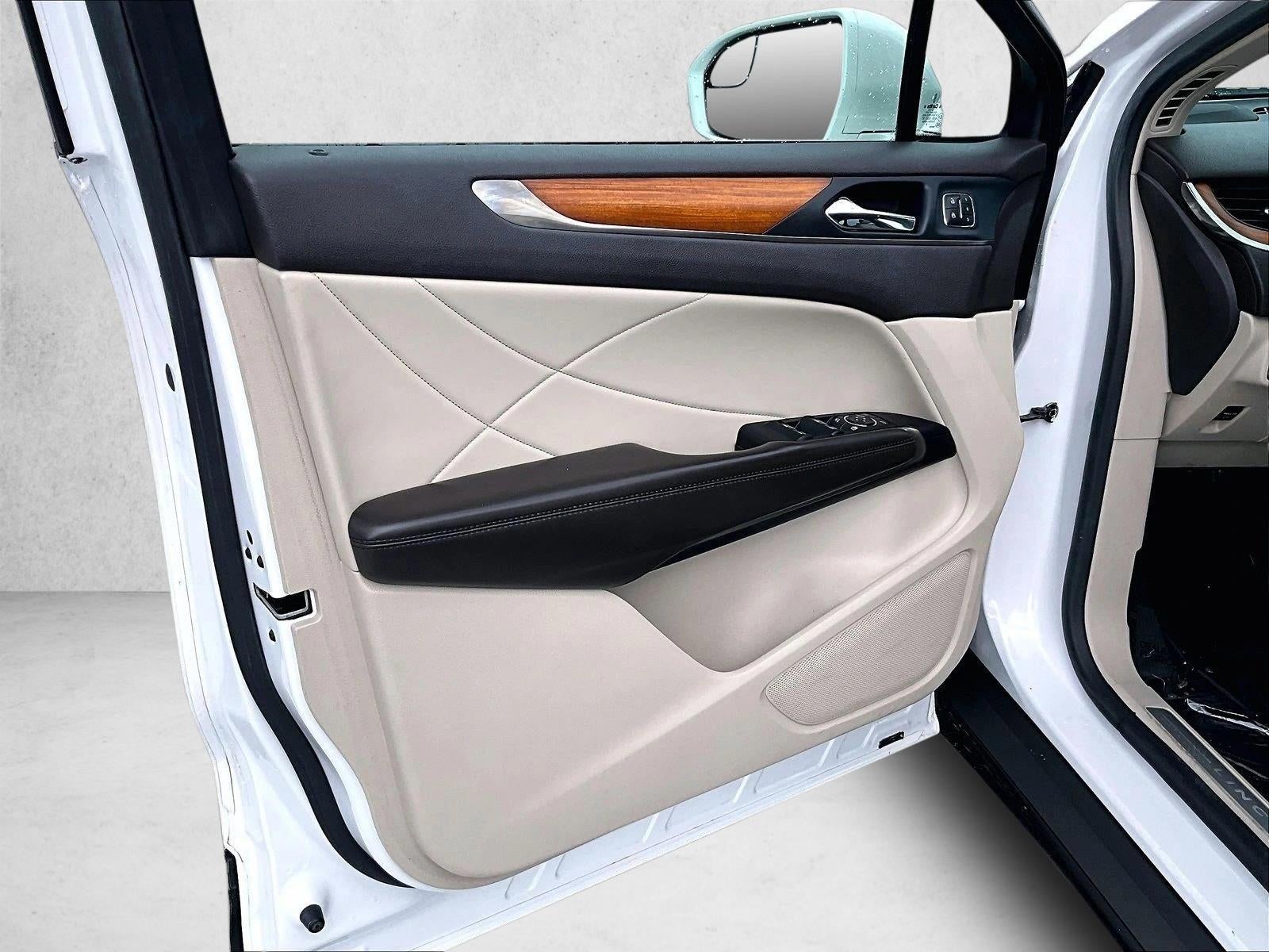 2017 Lincoln MKC Select