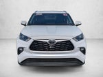 2022 Toyota Highlander Base