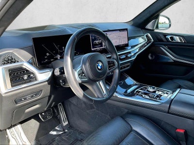 2025 BMW X7 M60i