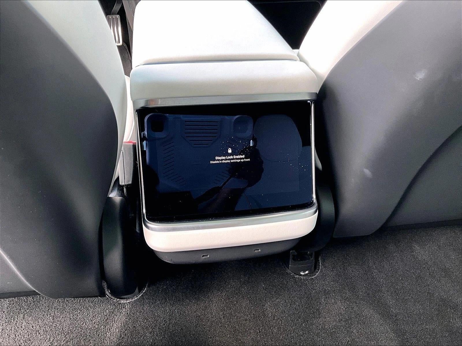 2022 Tesla Model S Plaid