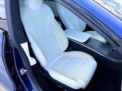 2022 Tesla Model S Plaid