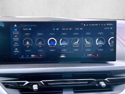 2023 BMW XM Base