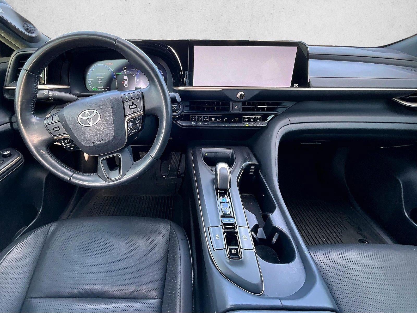 2023 Toyota Crown Platinum