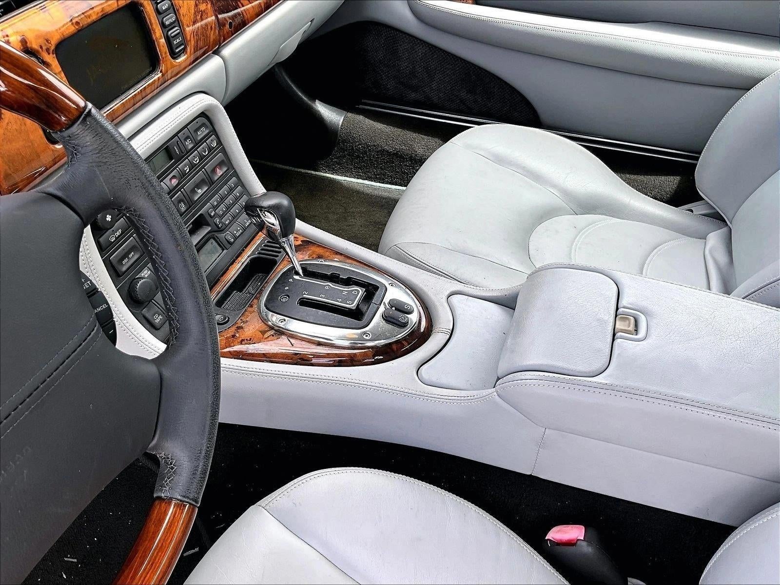 2006 Jaguar XK8 XKR