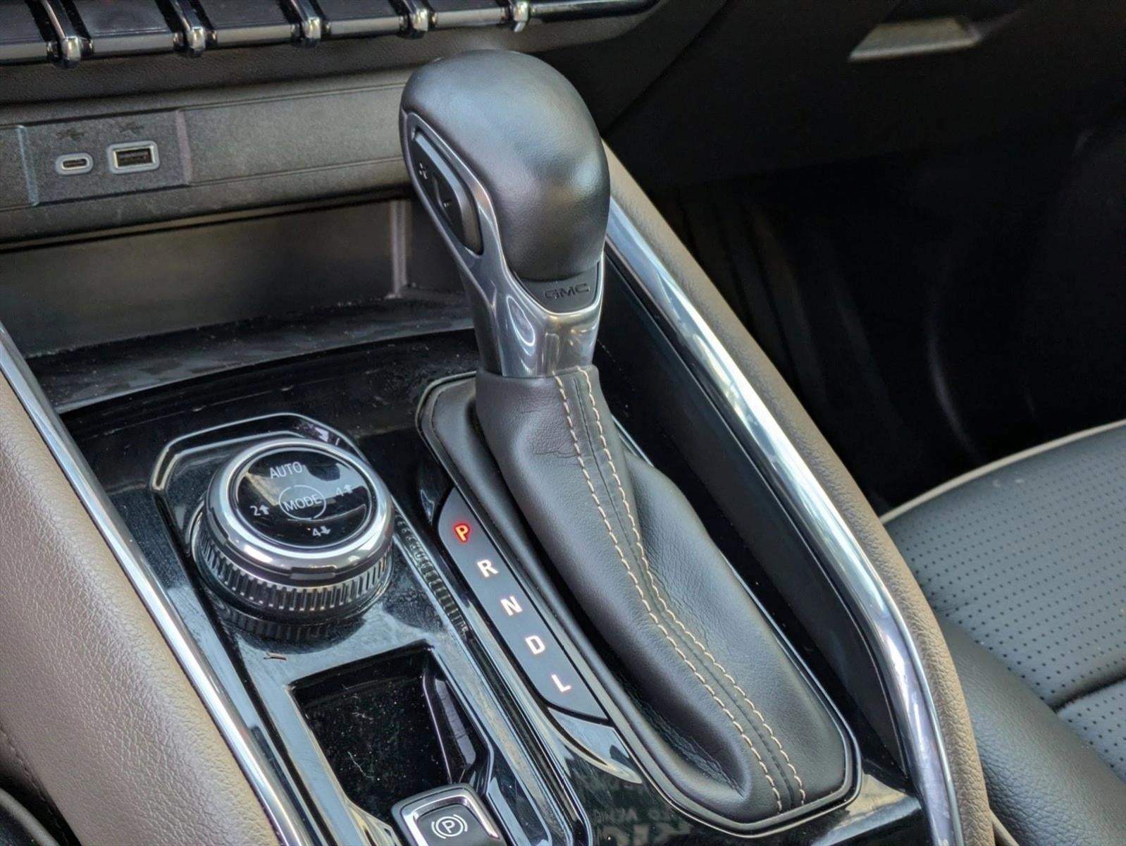 2023 GMC Canyon Denali