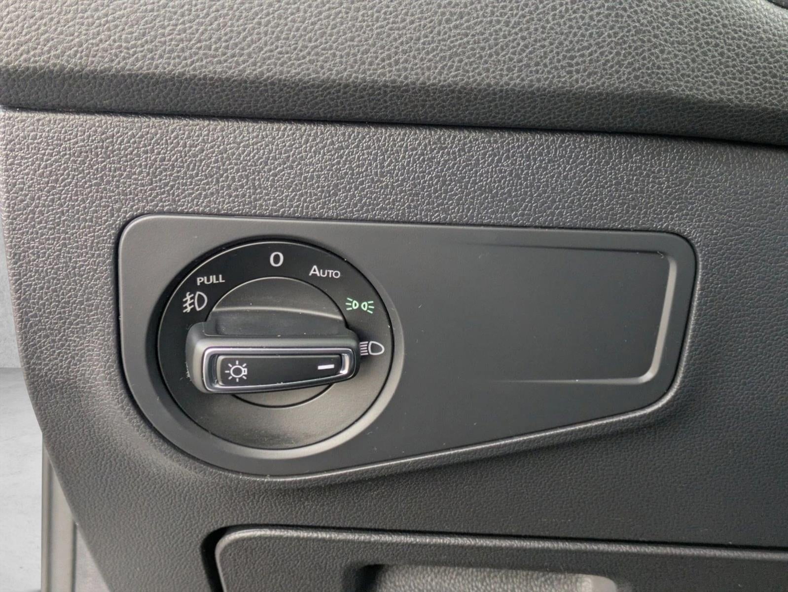 2018 Volkswagen Tiguan SEL Premium