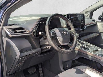 2021 Toyota Sienna XSE