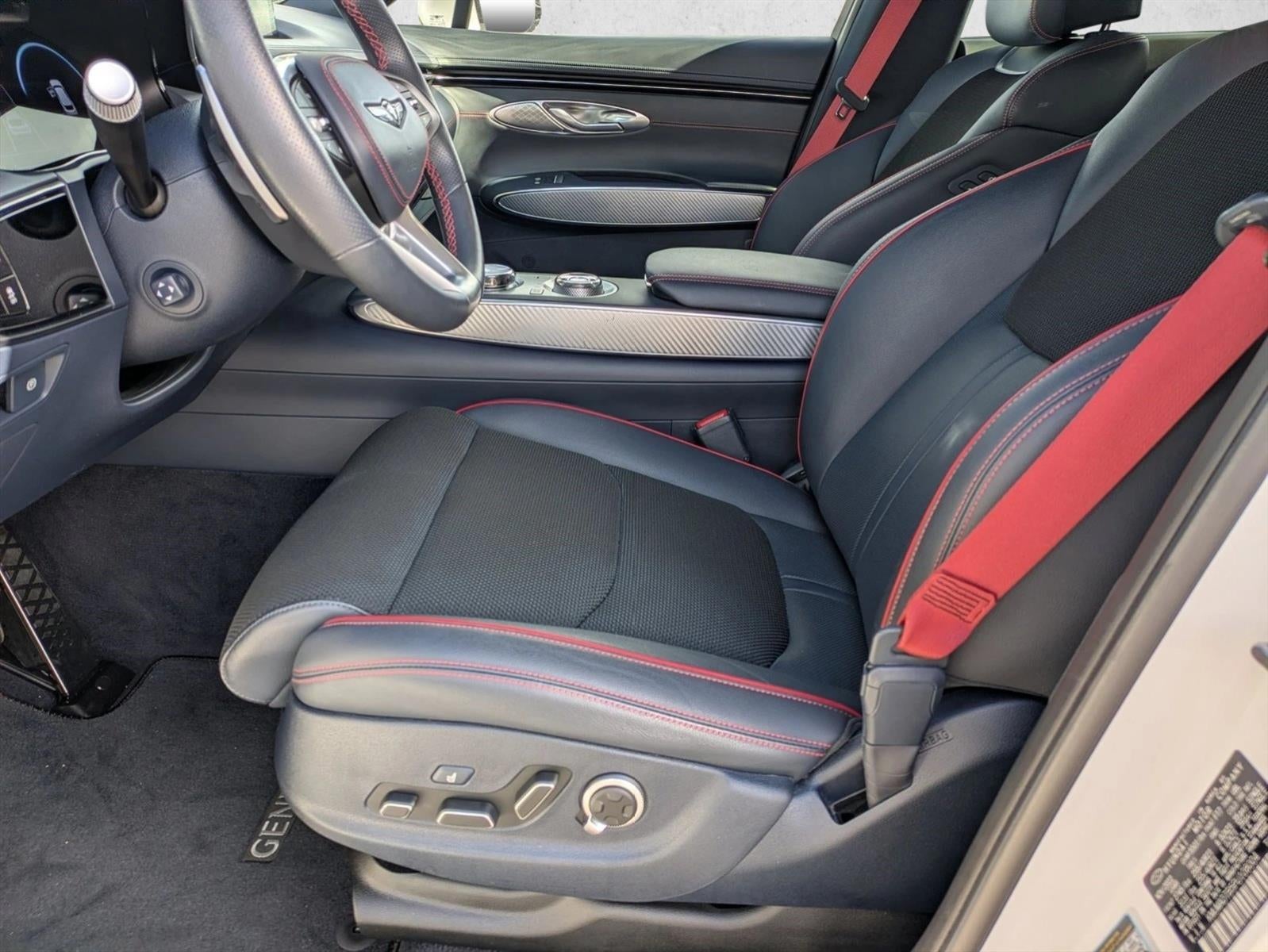 2023 Genesis GV70 2.5T