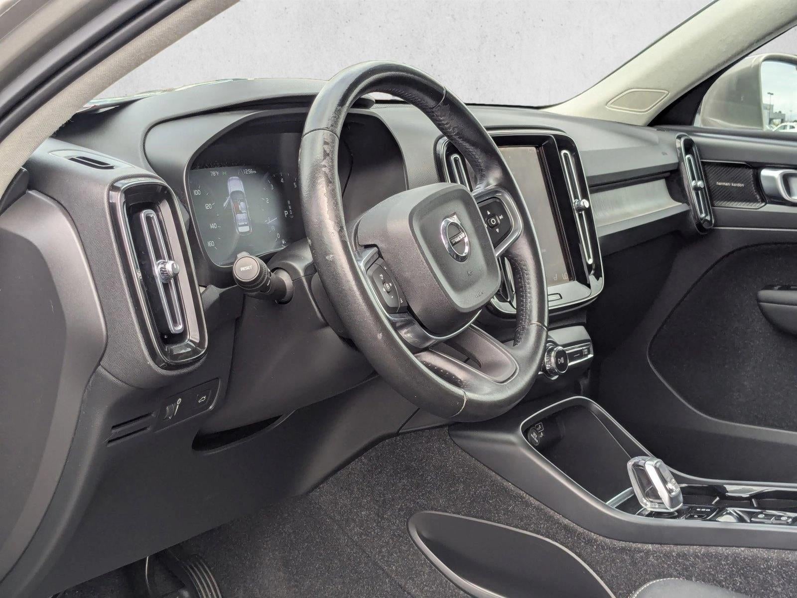 2021 Volvo XC40 Inscription