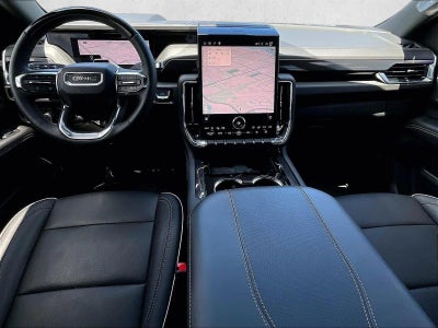 2025 GMC Yukon Elevation