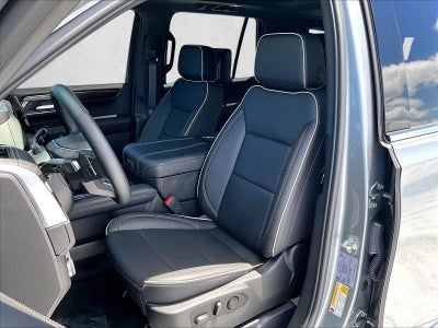 2025 GMC Yukon Elevation