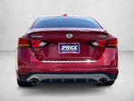 2022 Nissan Altima SR FWD