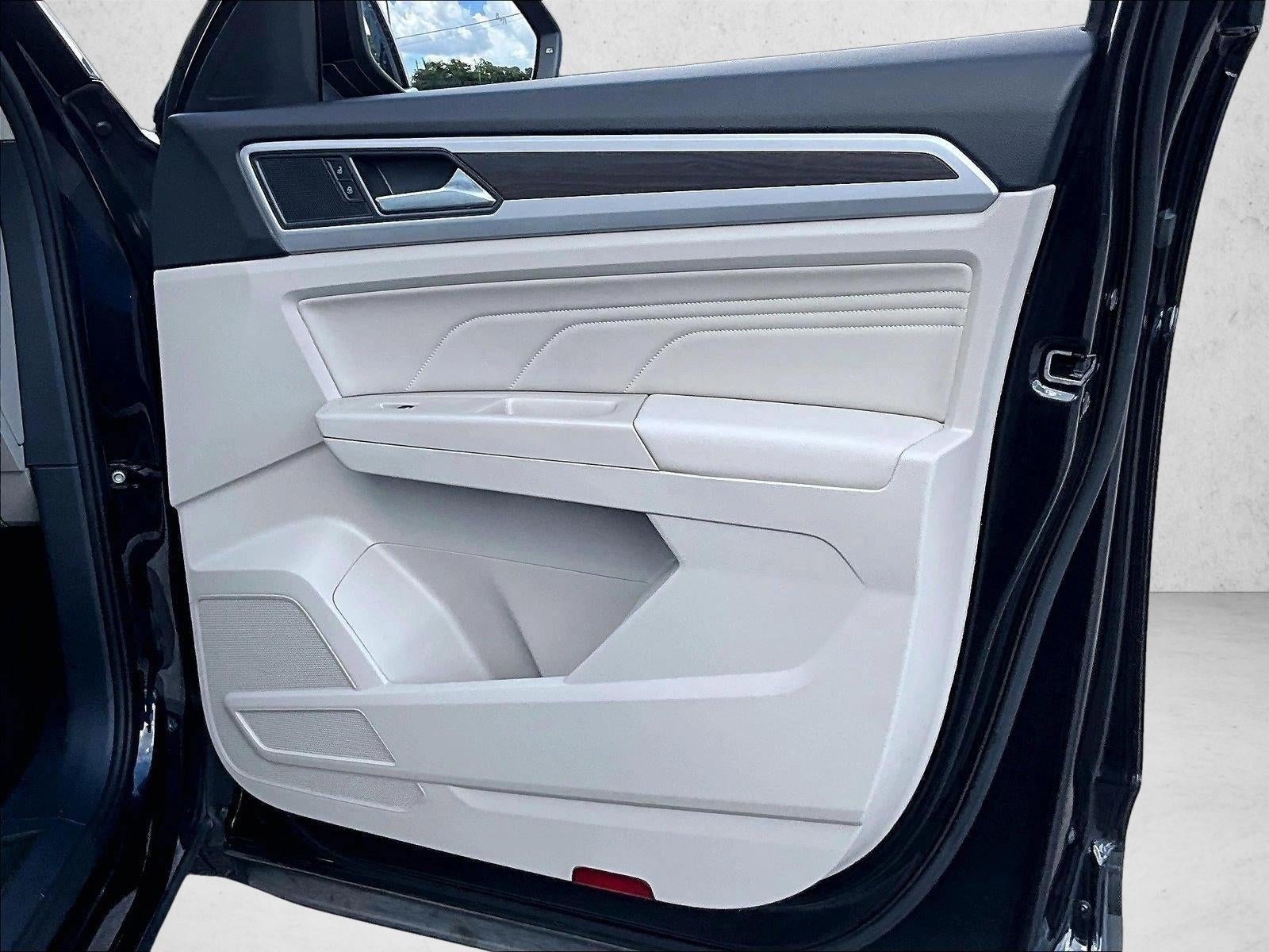 2023 Volkswagen Atlas 2.0T SE w/Technology