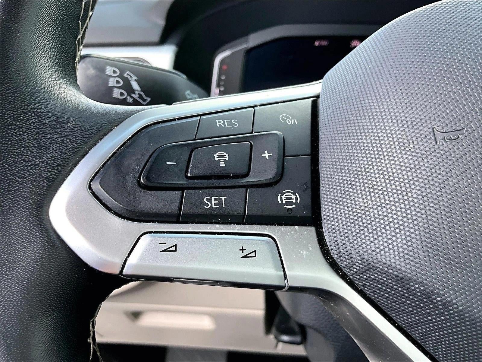 2023 Volkswagen Atlas 2.0T SE w/Technology
