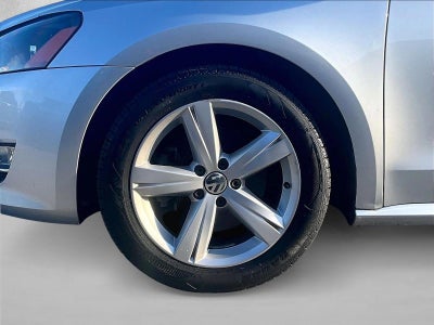 2015 Volkswagen Passat 1.8T Limited Edition