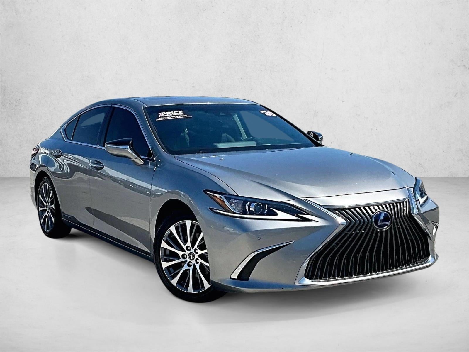 2020 Lexus ES 300h 