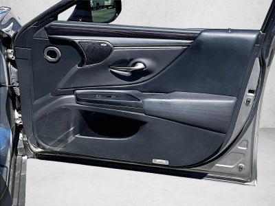 2020 Lexus ES 300h 