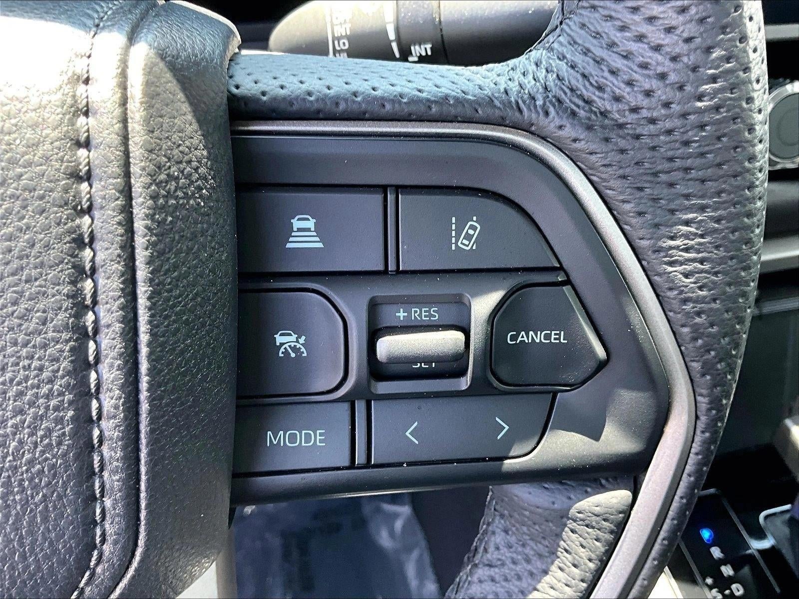 2026 Toyota Tundra Limited CrewMax 5.5' Bed