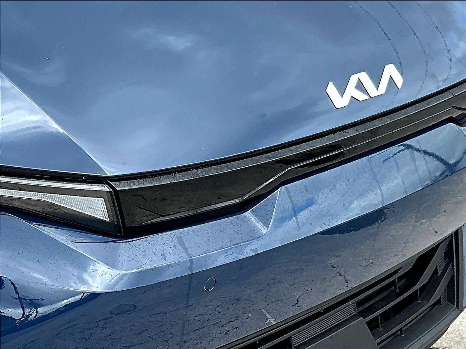 2025 Kia EV6 Light