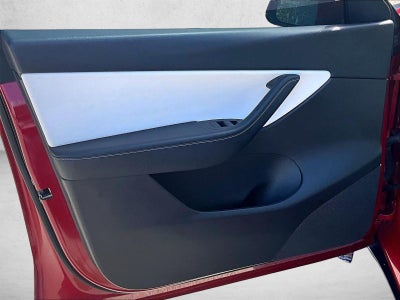 2022 Tesla Model Y Long Range Dual Motor All-Wheel Drive