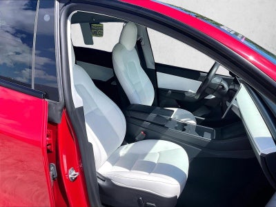 2022 Tesla Model Y Long Range Dual Motor All-Wheel Drive
