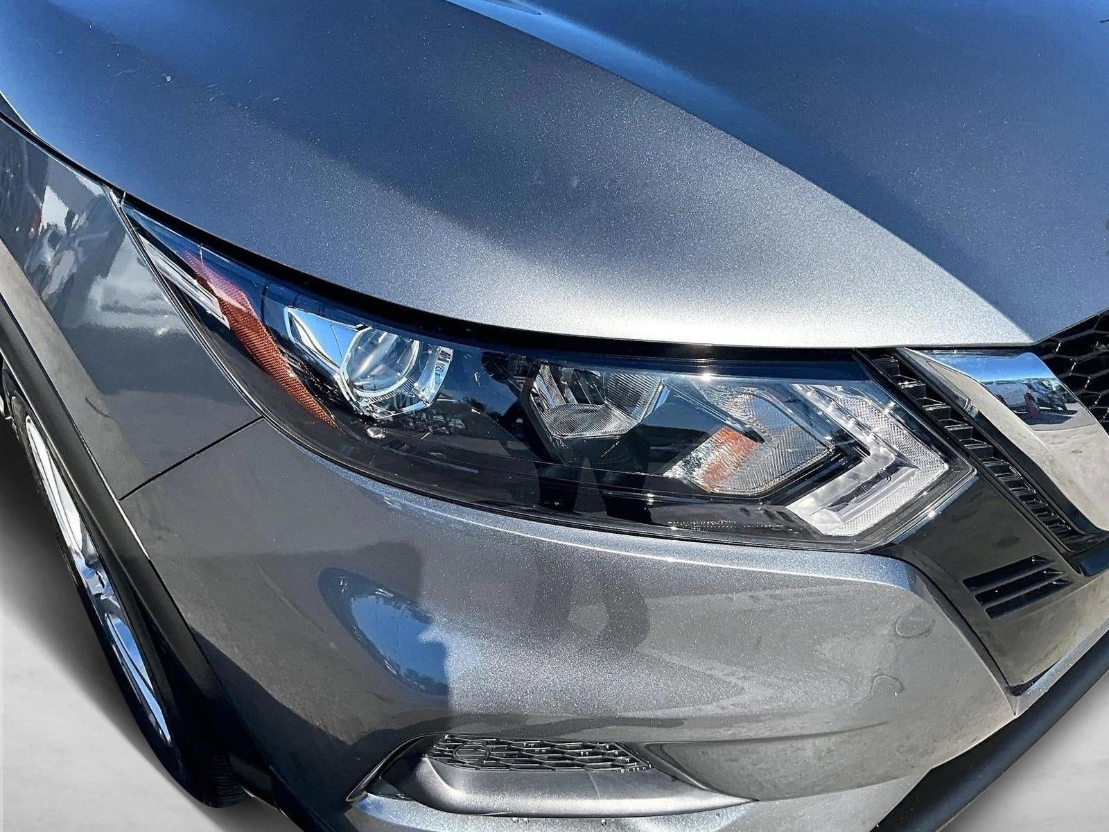 2022 Nissan Rogue Sport SV