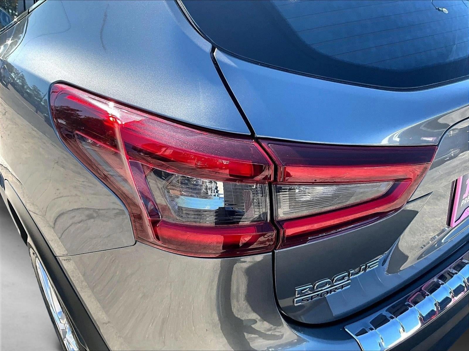 2022 Nissan Rogue Sport SV