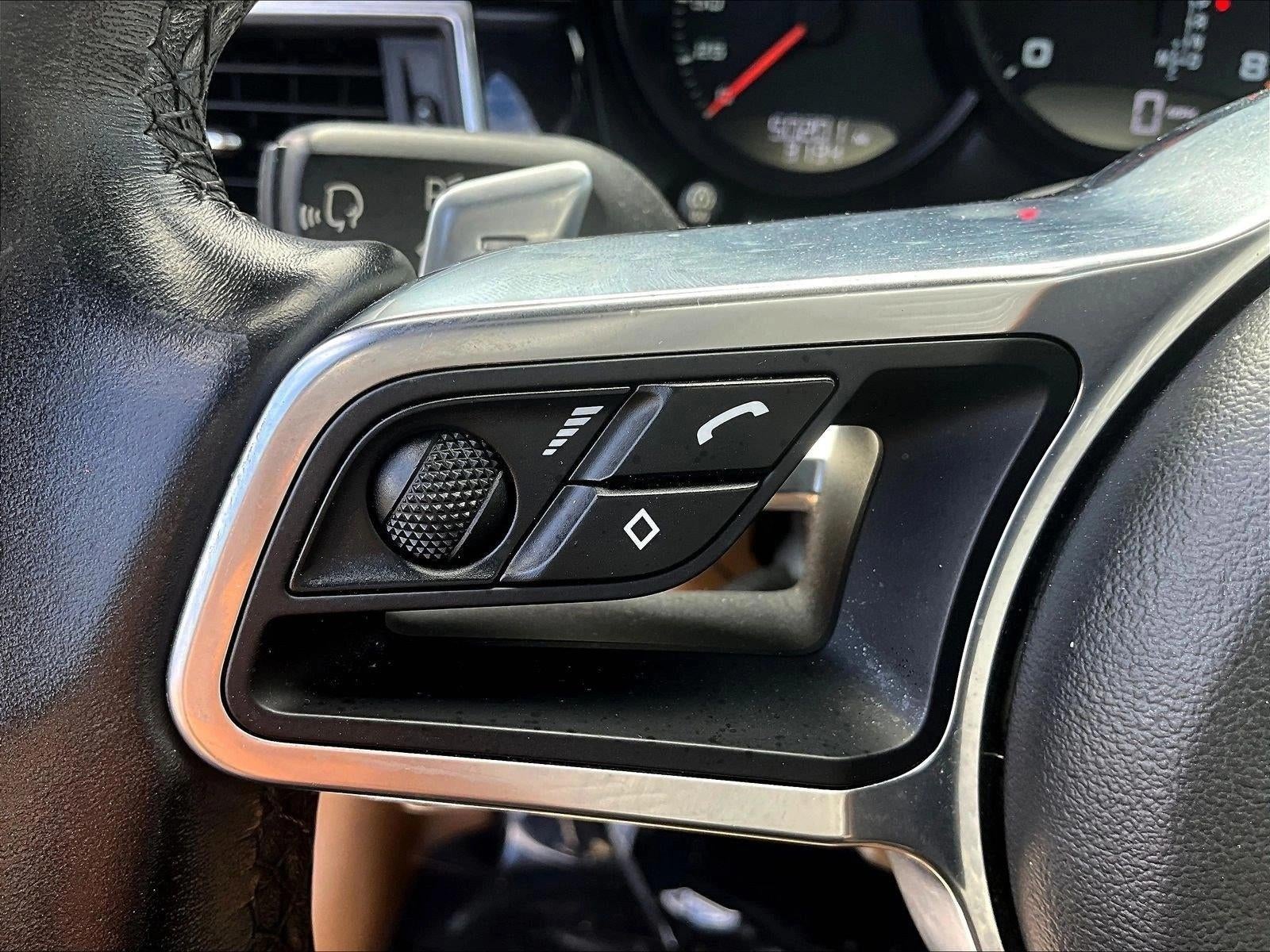 2018 Porsche Macan Base