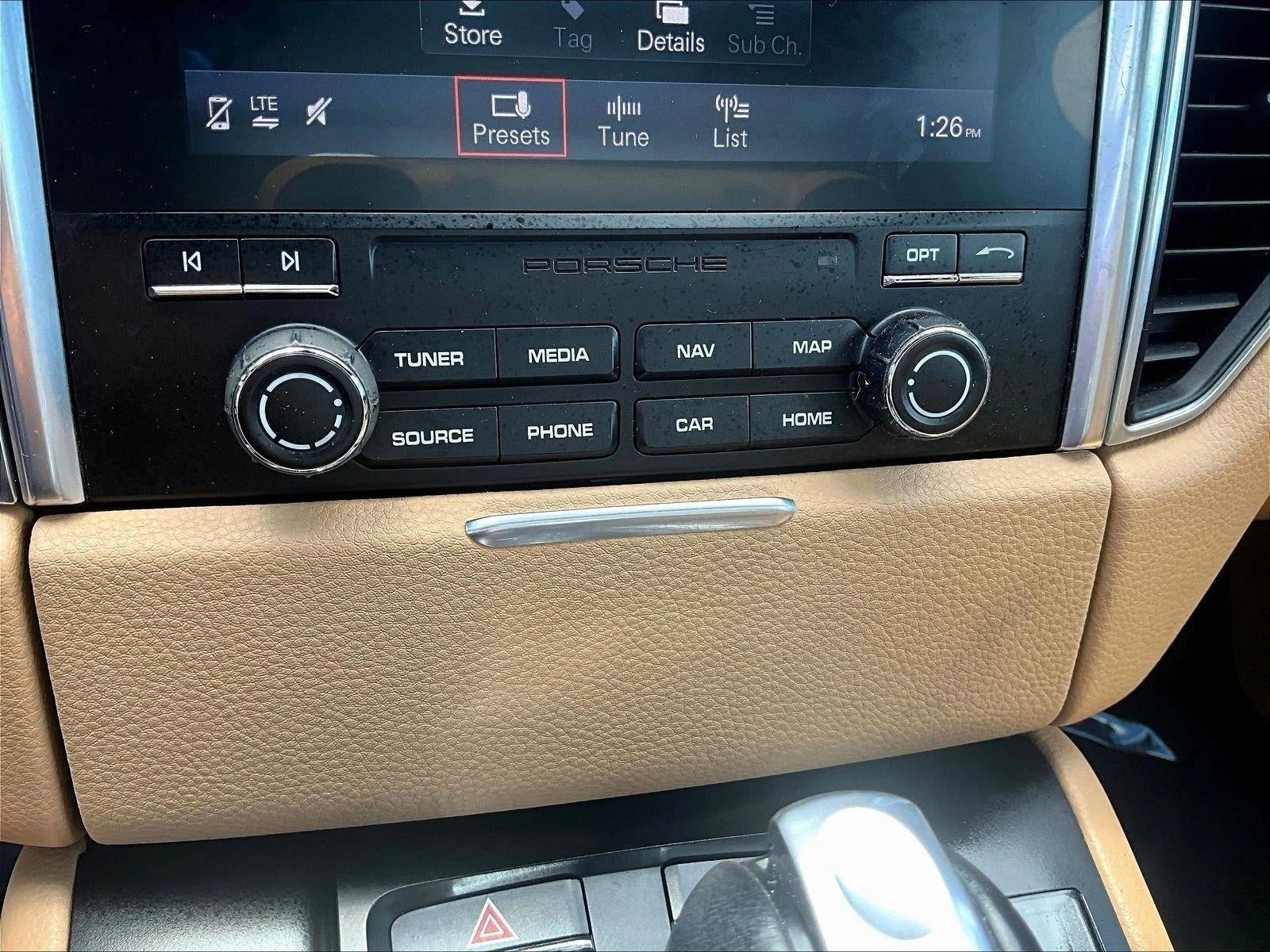 2018 Porsche Macan Base