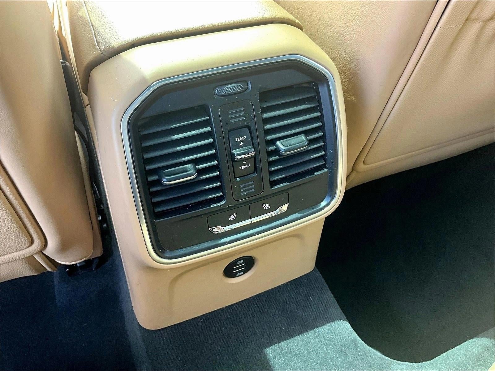 2018 Porsche Macan Base