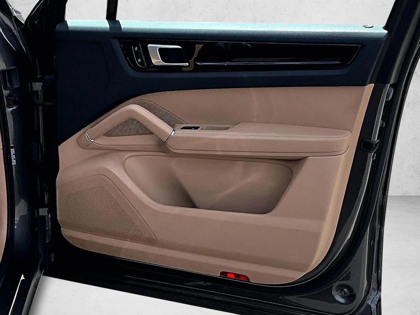 2020 Porsche Cayenne Base