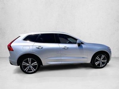 2020 Volvo XC60 T5 Momentum