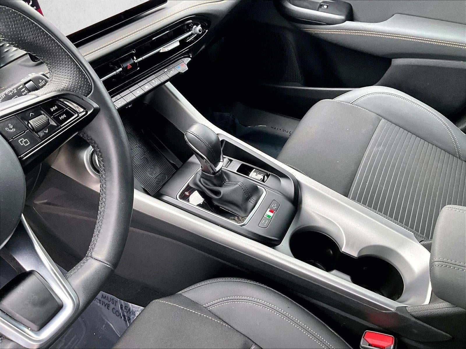 2025 Alfa Romeo Tonale Base