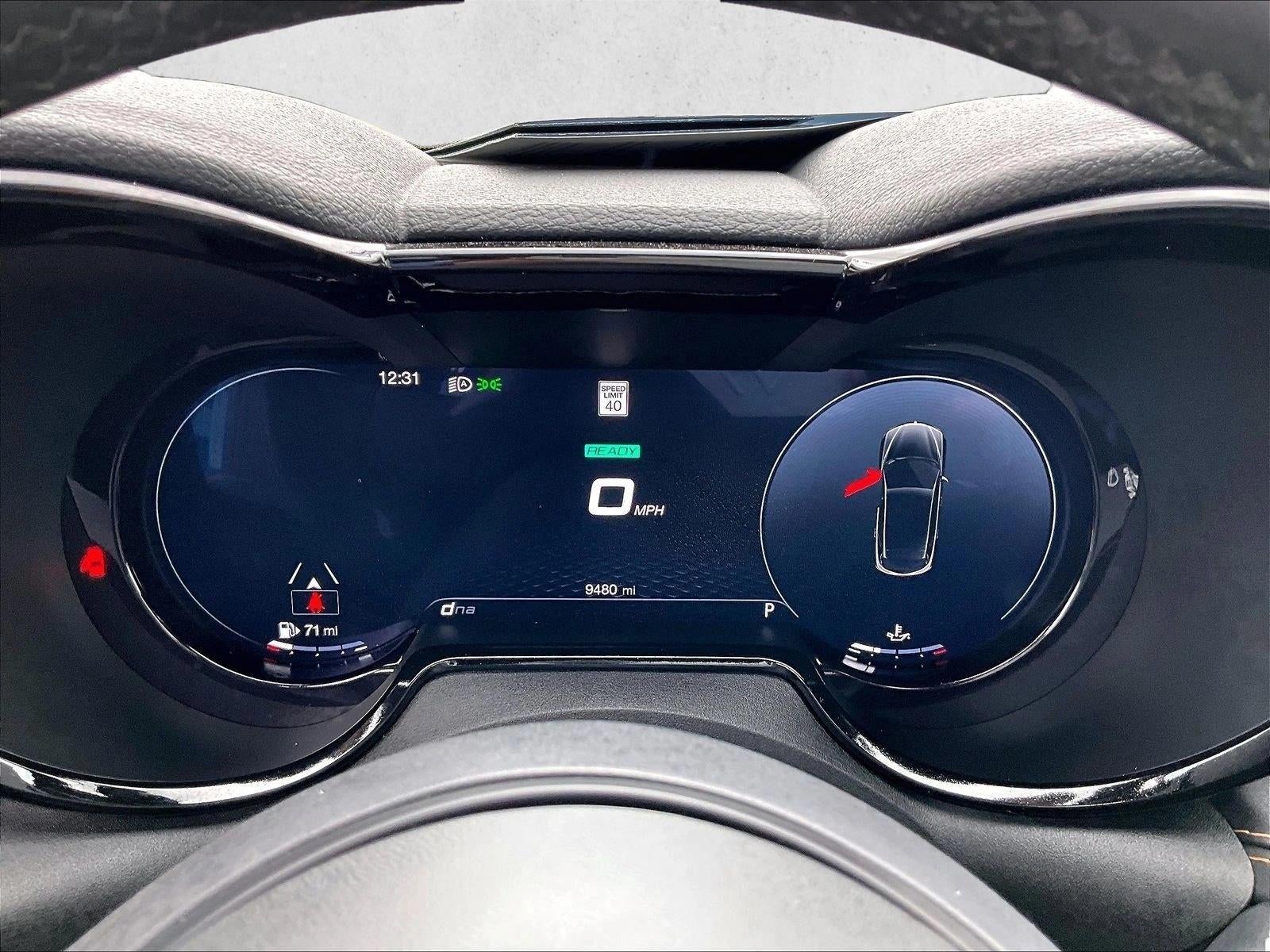 2025 Alfa Romeo Tonale Base