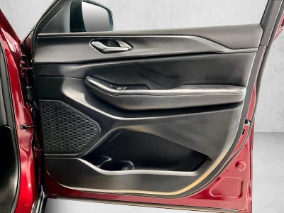 2023 Jeep Grand Cherokee Laredo 4x2