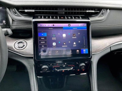 2023 Jeep Grand Cherokee Limited 4x2