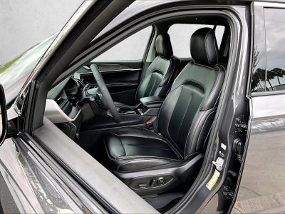 2023 Jeep Grand Cherokee Limited 4x2