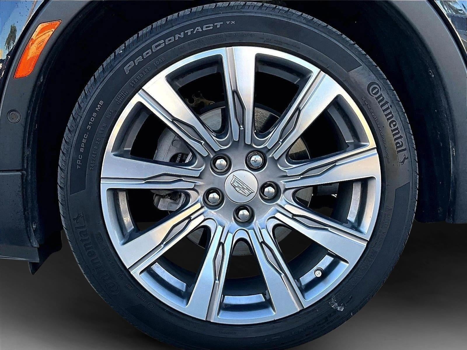 2023 Cadillac XT4 Premium Luxury