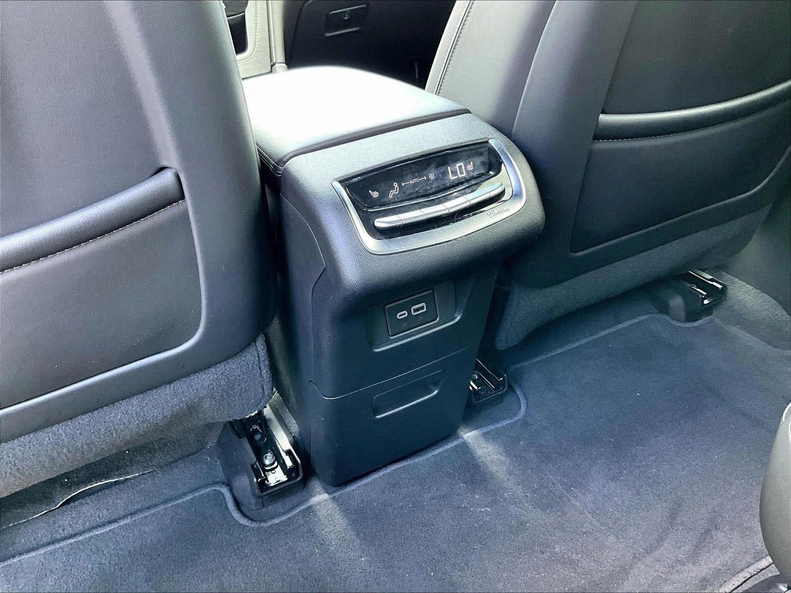 2023 Cadillac XT6 Premium Luxury