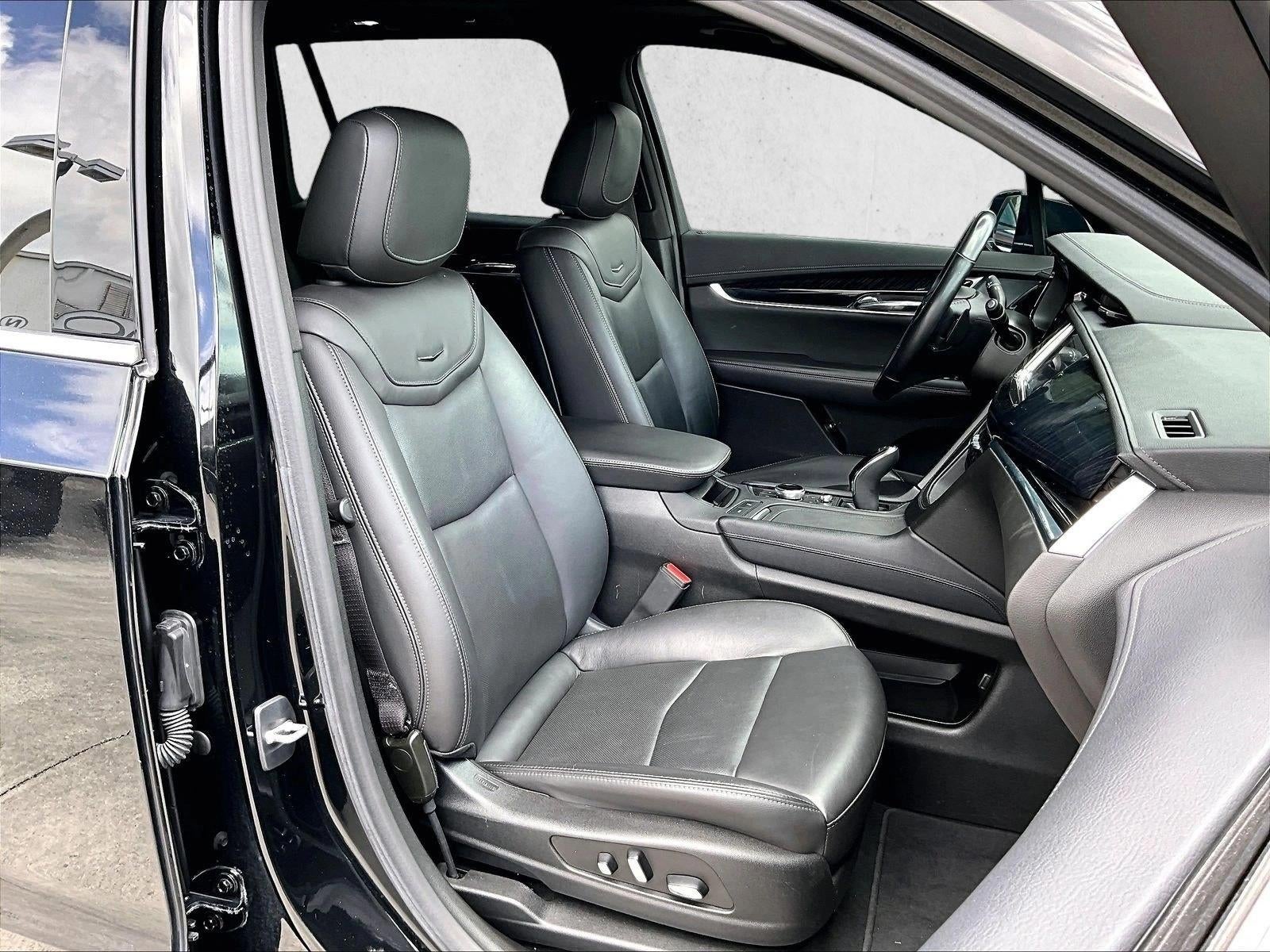 2023 Cadillac XT6 Premium Luxury