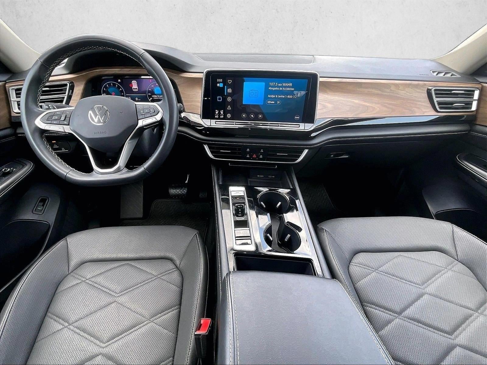 2024 Volkswagen Atlas 2.0T SE w/Technology