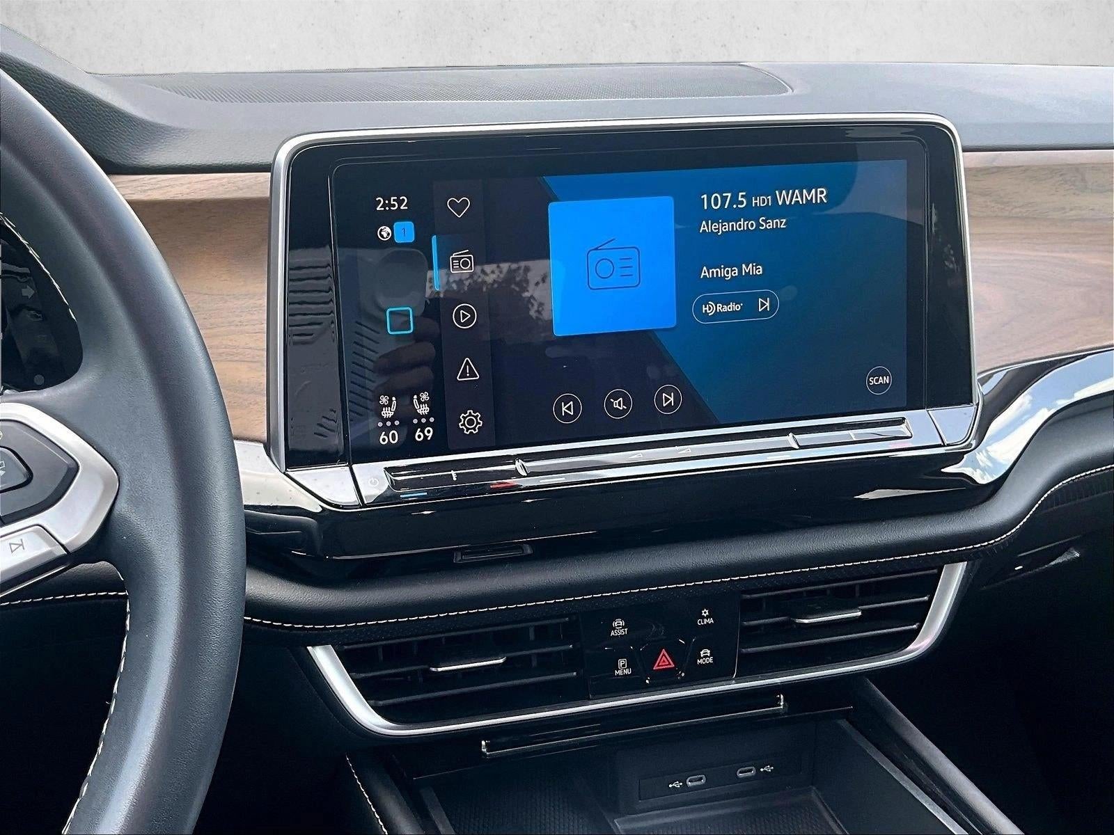 2024 Volkswagen Atlas 2.0T SE w/Technology
