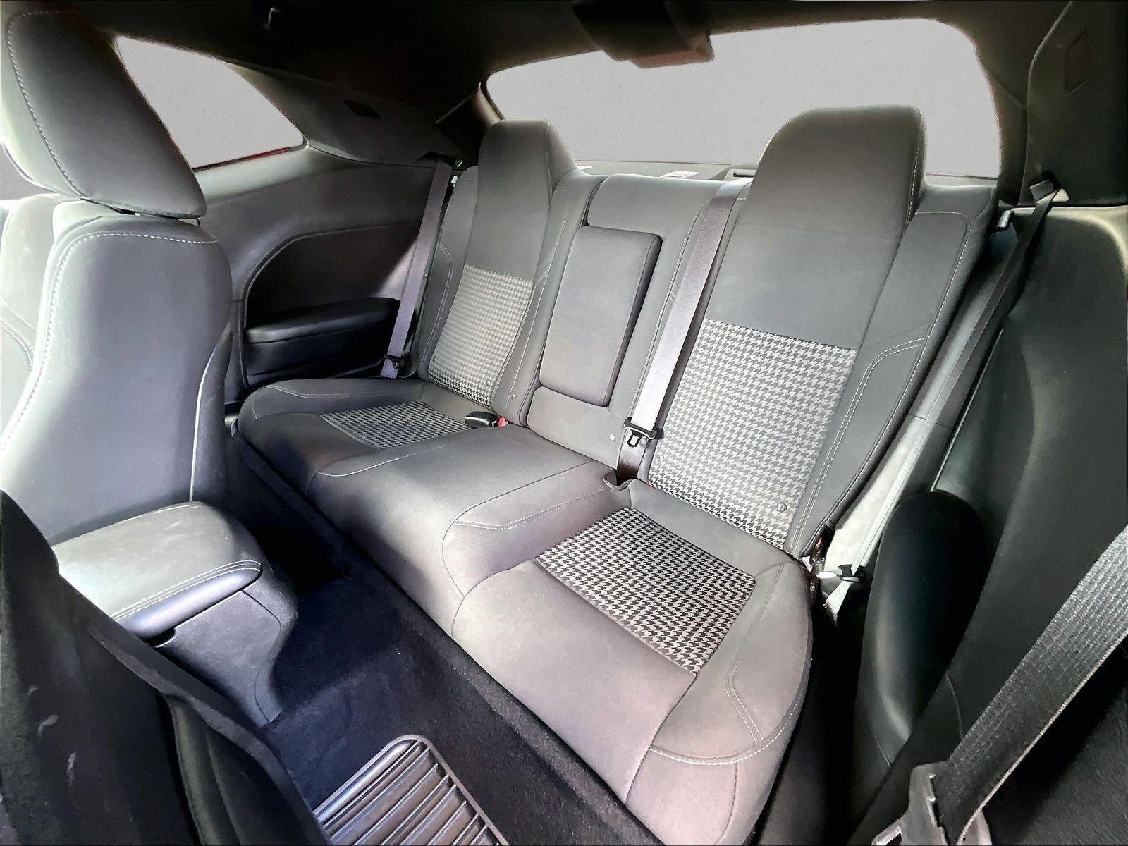 2019 Dodge Challenger SXT